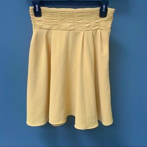 Women’s high waisted skirt elastic waisted size 6